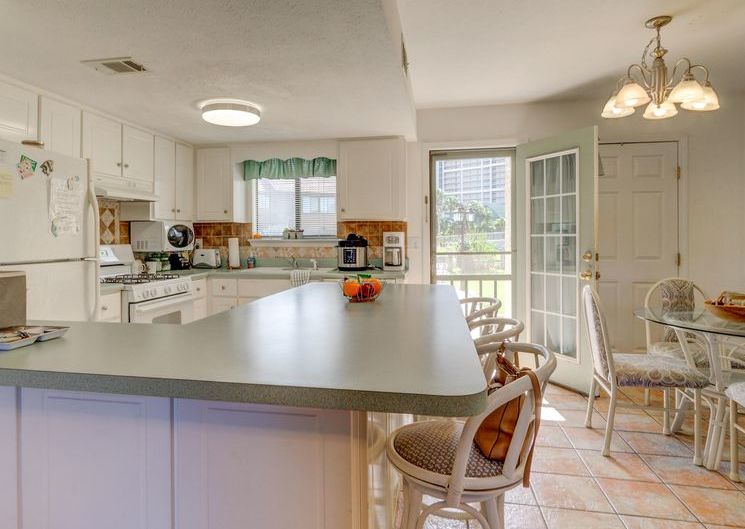 WHITE SANDY DR 210,000 2BDR 3BTH Panama City Beach FL Preforeclosure Listing 30217686