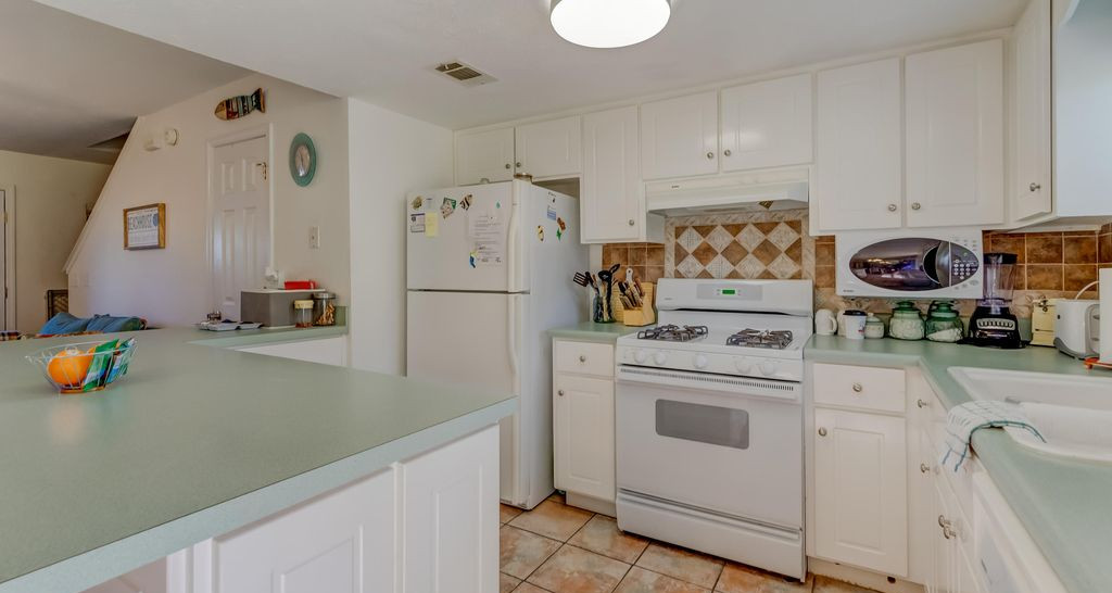 WHITE SANDY DR 210,000 2BDR 3BTH Panama City Beach FL Preforeclosure Listing 30217686