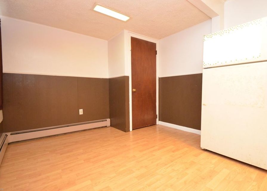 N EASTON BELMONT PIKE 115,000 4BDR 2BTH Single Family