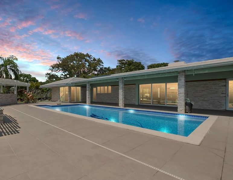 SW 133RD ST 345,000 4BDR 3BTH Single Family Miami FL Pre