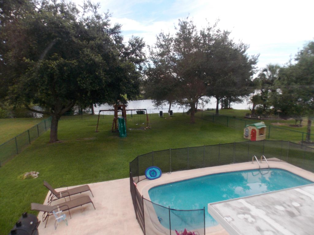 SW DEER RUN 514,300 4BDR 2.5BTH Single Family Port Saint