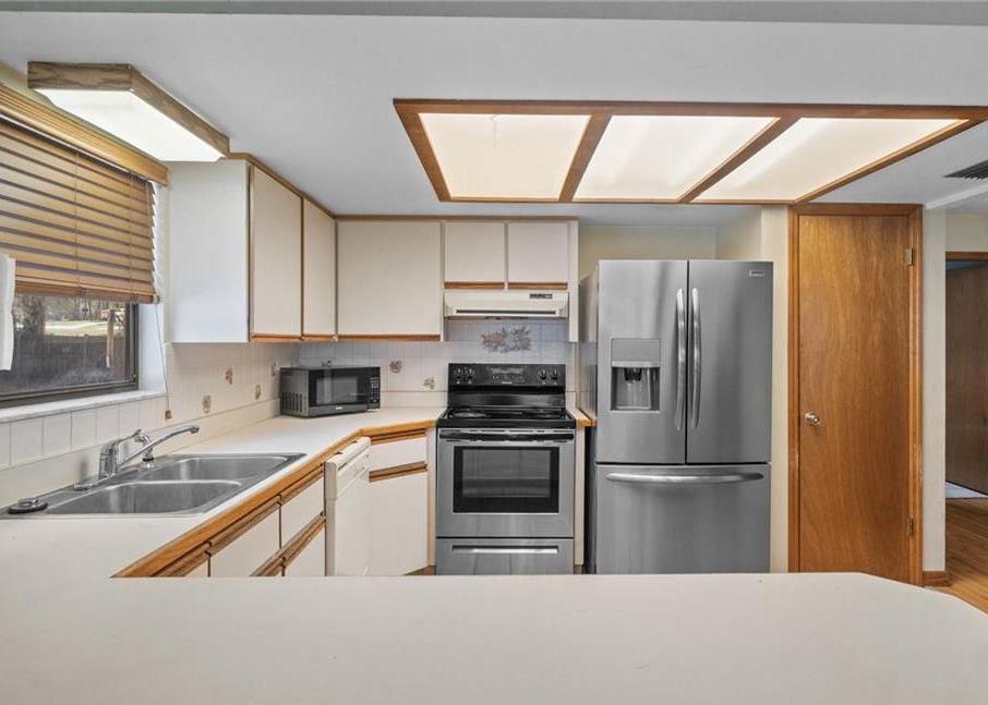 S APOPKA AVE 300,000 3BDR 2BTH Single Family Inverness FL Preforeclosure Listing