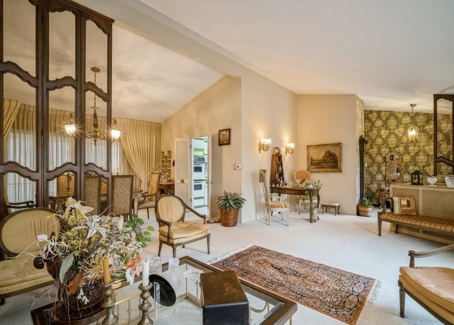 AUBURN AVE 557,400 4BDR 2.5BTH Single Family Highland Park