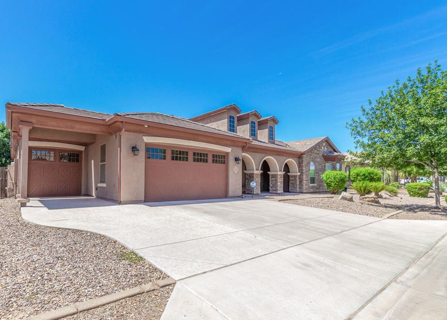 E STONECREST DR 995,000 6BDR 5BTH Single Family Queen Creek