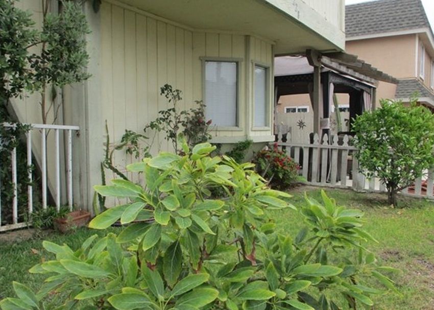 20TH ST 99,700 4BDR 4BTH Single Family Huntington Beach CA