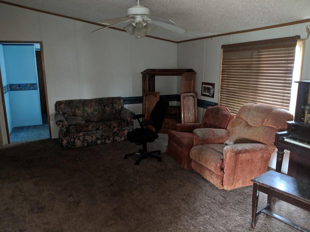 BLAINE ST 20,000 4BDR 2BTH Mobile Home Walton KS Shortsale