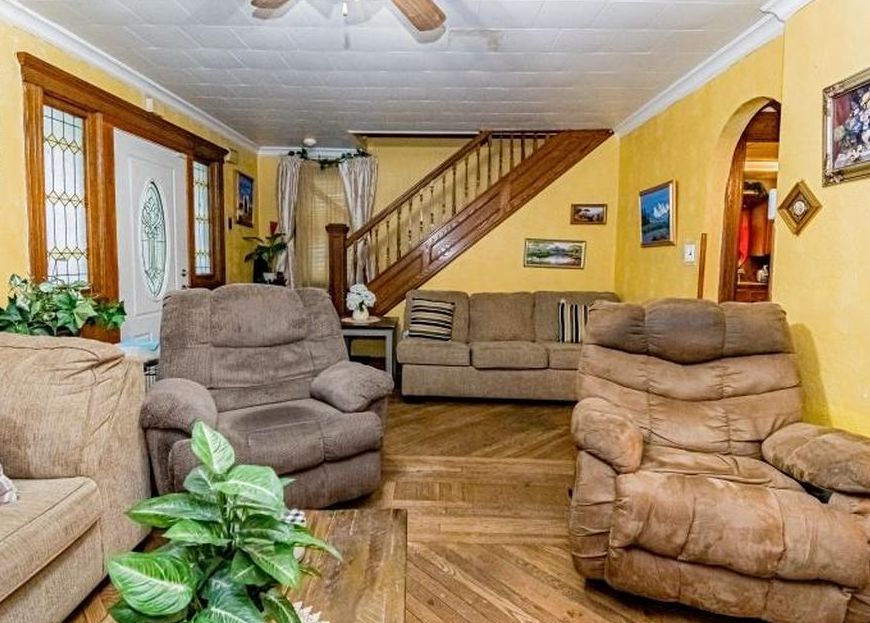 LELAND AVE 128,800 4BDR 3BTH Single Family Plainfield NJ