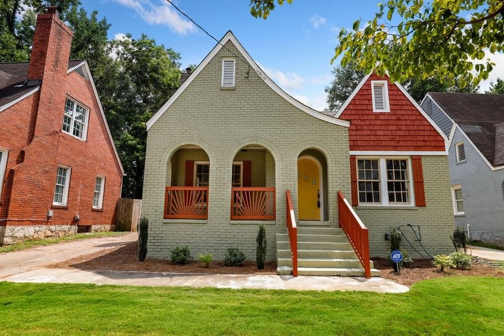 BEECHER ST SW 135,000 3BDR 2BTH Single Family Atlanta GA