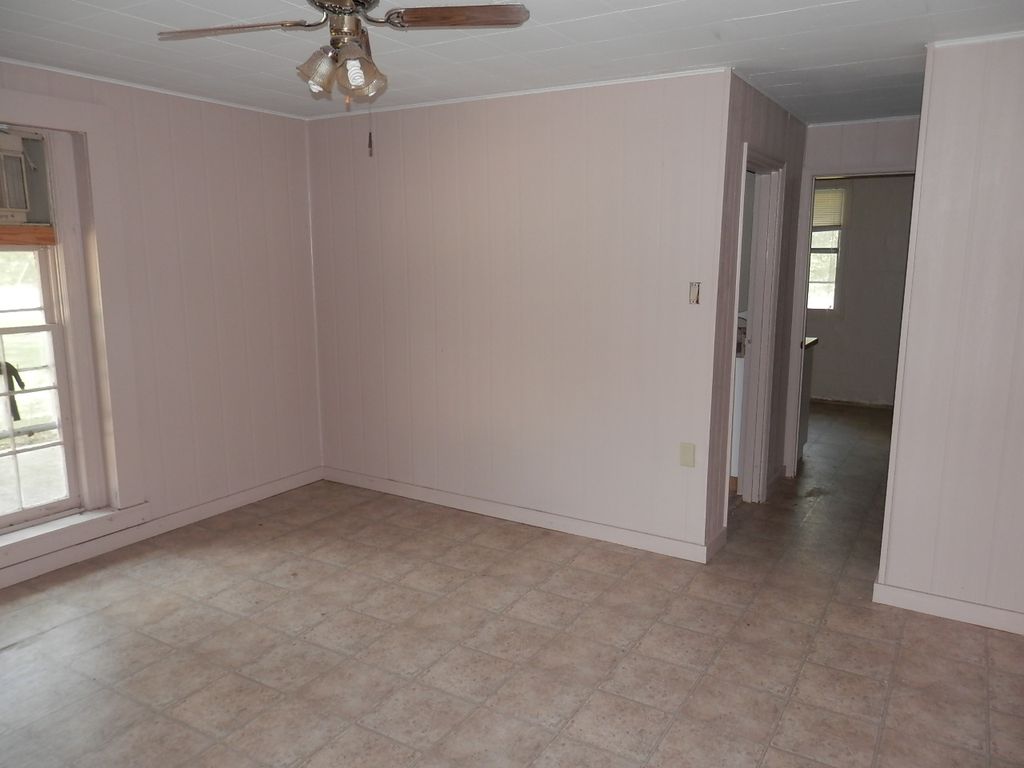 GRAVEL HILL RD 216,400 4BDR 3BTH Single Family Albany GA