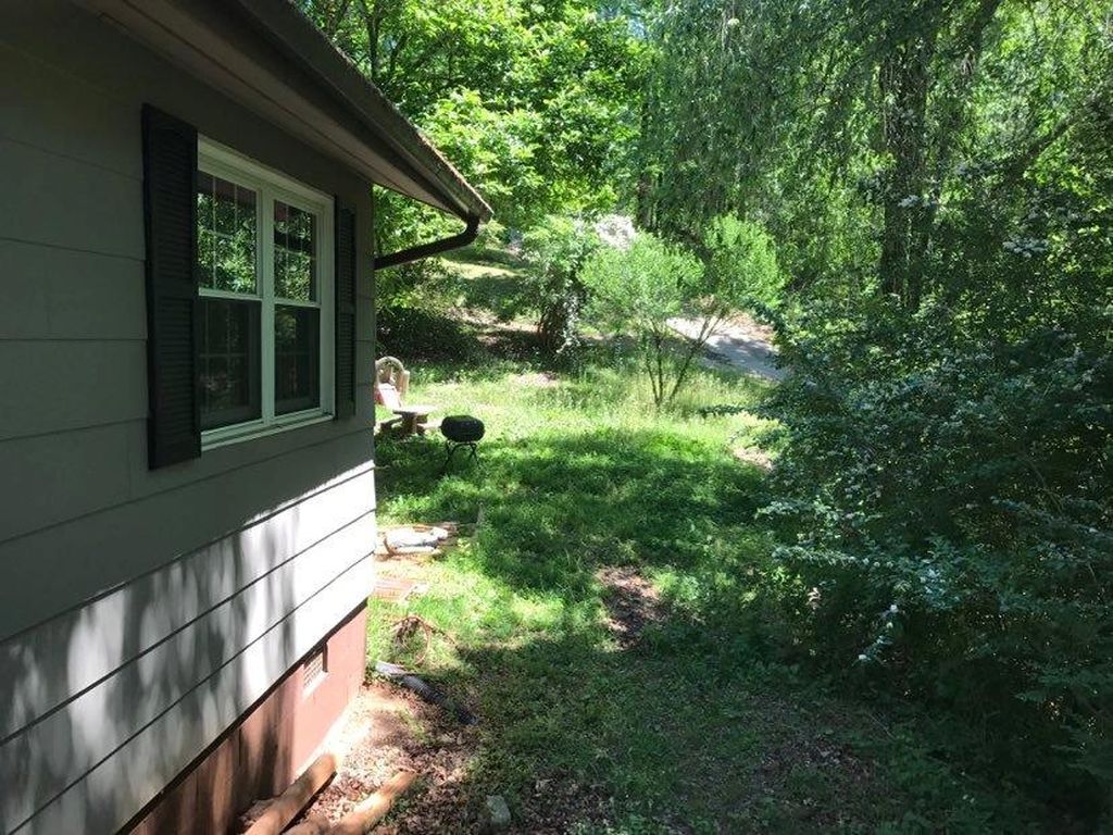 DILLS HLS 243,000 3BDR 2BTH Single Family Sylva NC Sheriff