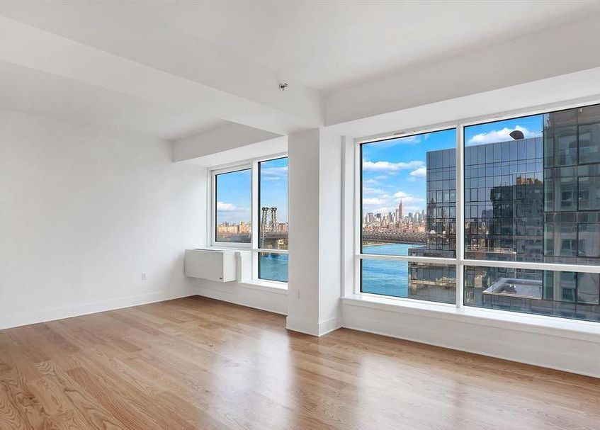 KENT AVE APT 22C 2,035,600 2BDR 2BTH Condo/Townhome Brooklyn